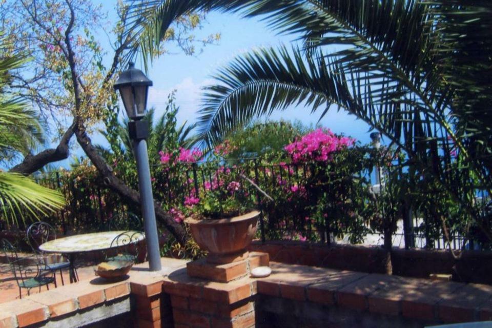 Villa Branco ตาออร์มินา ภายนอก รูปภาพ